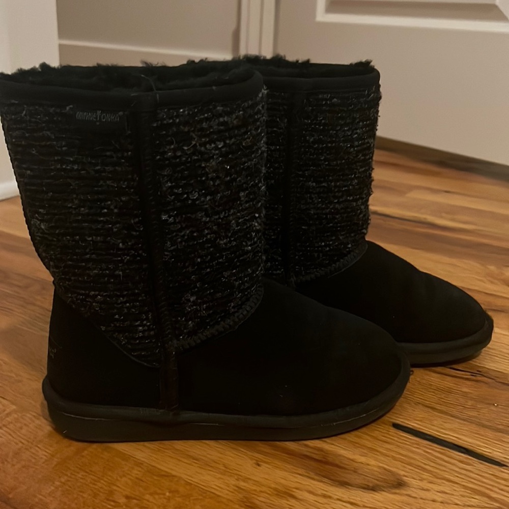 Minnetonka Fleece-Lined Winter Boots